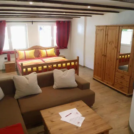 Waldsauna بيت ضيافة 4*